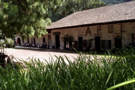 Fonda margarita en Hostal Hacienda Apulco, Zacapoaxtla, Puebla.